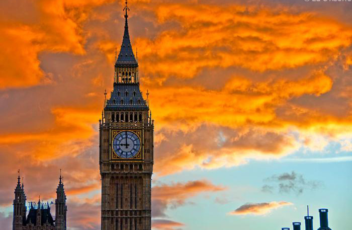 Tiếng chuông của đồng hồ Big Ben đã được chọn làm nhạc hiệu của đài BBC.