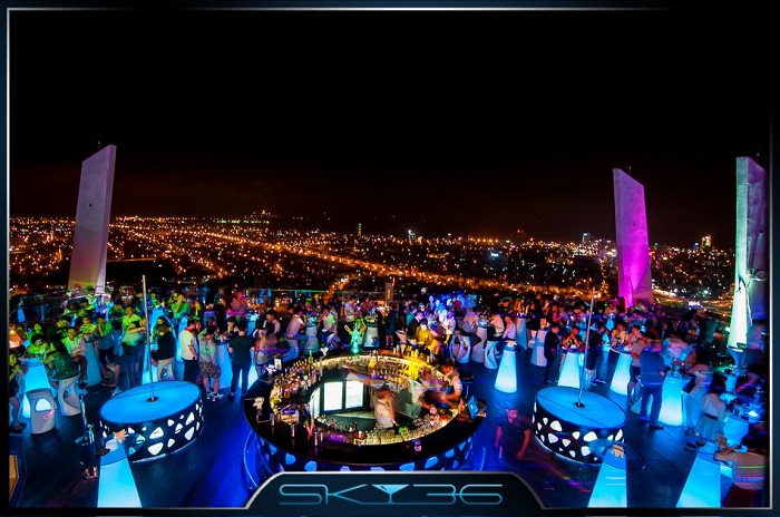 Sky 36 bar - night tourist destination in Da Nang can not be missed