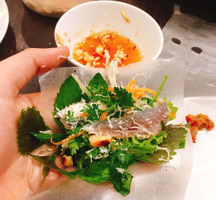 Specialty herring salad Phu Quoc - address of Nho seafood restaurant