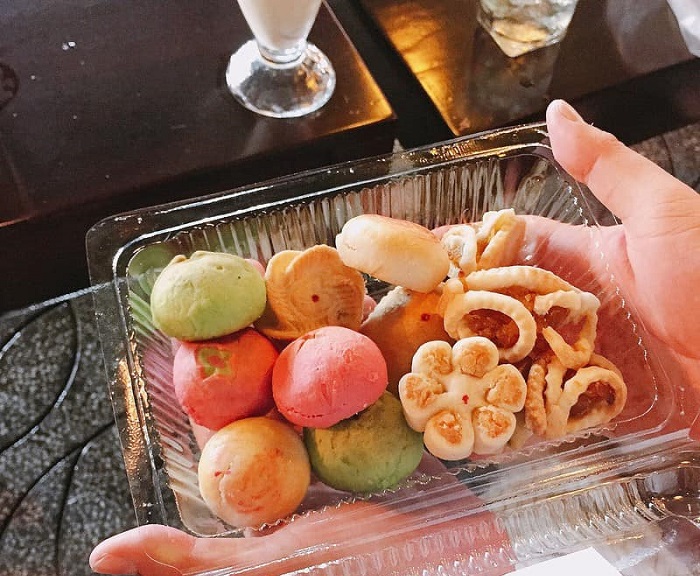 Địa chỉ ăn vặt ở Phú Quốc - bánh khéo Thu Hiền
