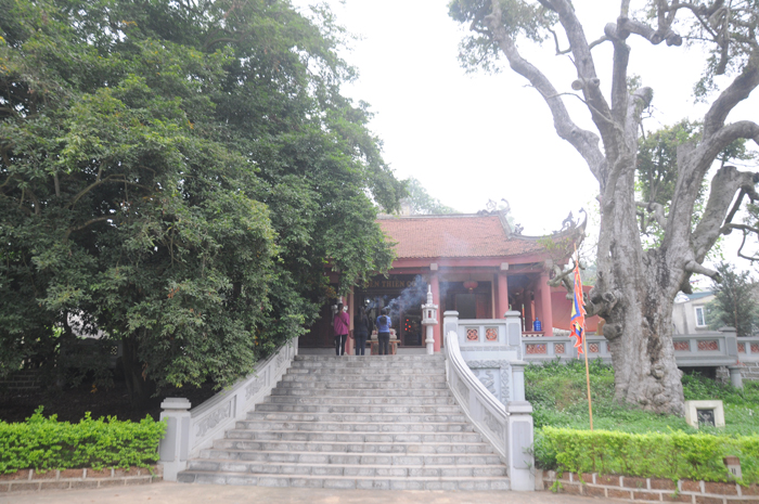 Tourist places Viet Tri - Thien Co Temple