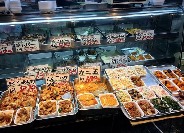 kinh nghiệm du lịch Osaka - món ăn đường phố ở Kuromon IchibaKuromon-Ichiba-