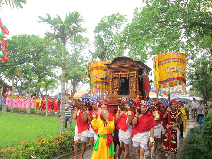 Traditional festival in Nam Dinh - famous festival of Keo Hanh Thien pagoda