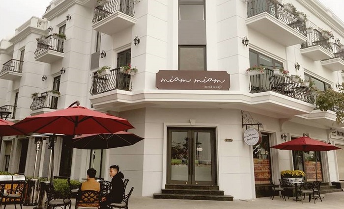 Romantic cafes on Valentine's Day in Ha Long - Miam Miam - Bread & Cafe