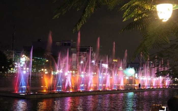 sông tam bạc buổi tối - điểm nhấn của phố đi bộ Hải Phòng 