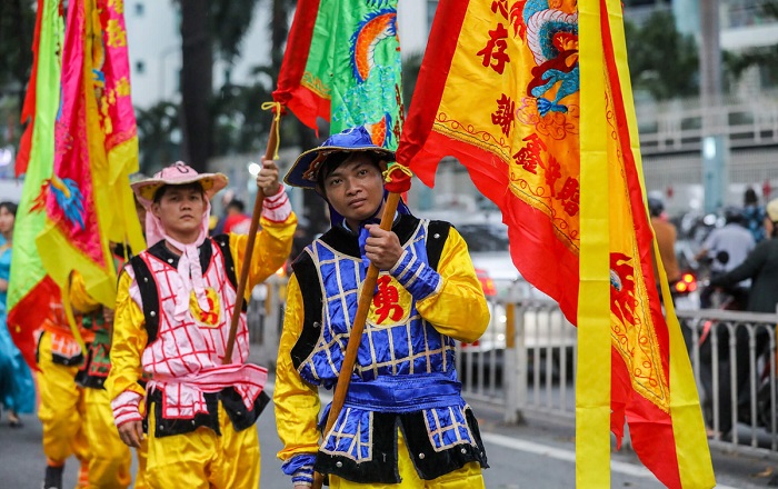 Đi diễu hành - Trải nghiệm trong ngày Tết Nguyên Đán ở Hồng Kông
