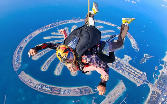 Nhảy dù ở Palm Jumeirah - đảo Palm Jumeirah Dubai