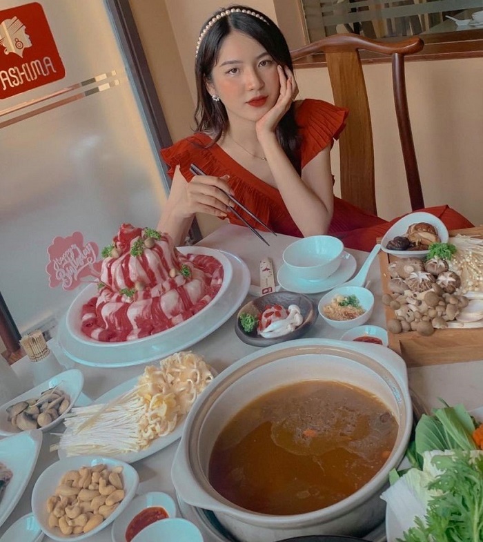 Delicious hot pot restaurant in Saigon - Ashima mushroom hotpot