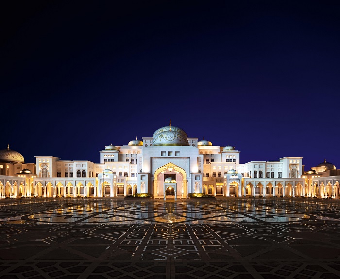 tham quan Qasr Al Watan cho phép du khách khám phá thêm về lịch sử và truyền thống của UAE