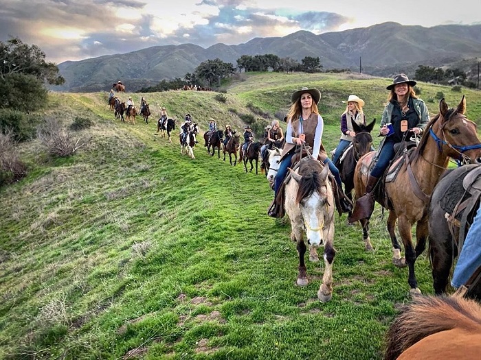 Cưỡi ngựa dạo quanh thung lũng - Thung lũng Santa Ynez