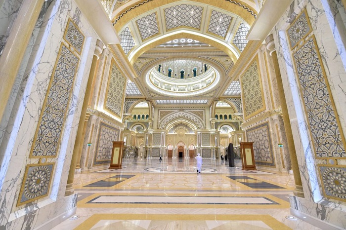Đại sảnh đường này là trung tâm của Qasr Al Watan - tham quan Qasr Al Watan