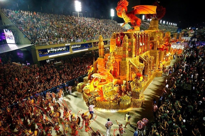 Sambadrome tại lễ hội hóa trang Carnival Brazil