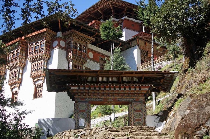 Tango Goemba là điểm tham quan ở gần thư viện Quốc gia Bhutan
