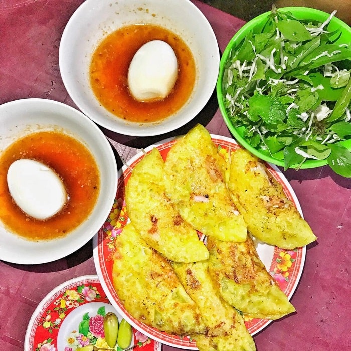 Quán ăn ngon ở đảo Phú Quý - Bánh xèo mực sữa Võ Văn Kiệt