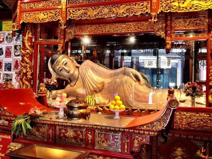 Chùa Phật Ngọc là điểm du khách gần chùa Long Hoa Thượng Hải 