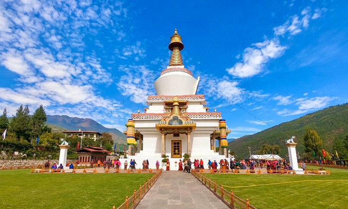 Đài tưởng niệm quốc gia Chorten là điểm tham quan ở gần thư viện Quốc gia Bhutan