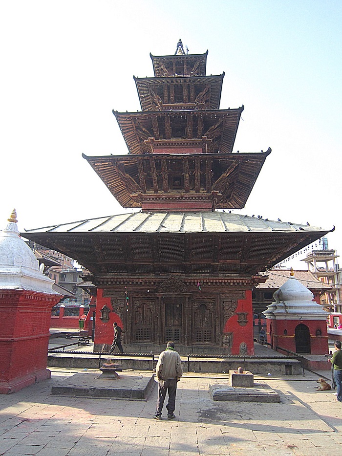 Đền Kumbeshwor là điểm tham quan nổi bật ở phố cổ Patan 