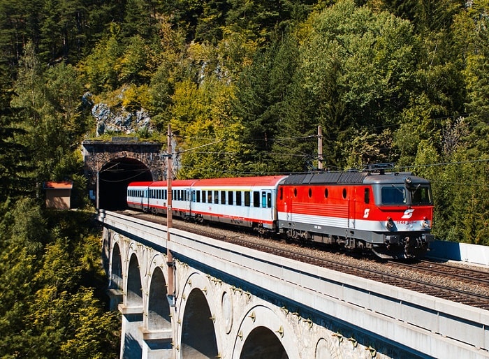 Đường sắt Semmering: tuyến tàu hỏa trên núi có phong cảnh đẹp nhất nước Áo