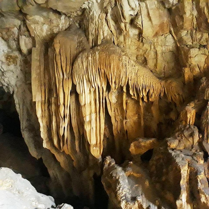 Xa Nhe Cave is a destination not to be missed when exploring Xa Nhe commune