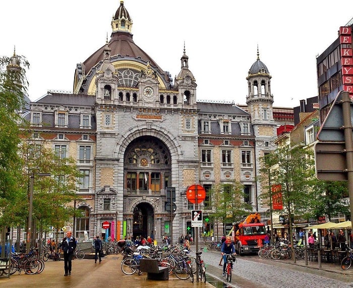 Nhà ga Antwerp Centraal Bỉ
