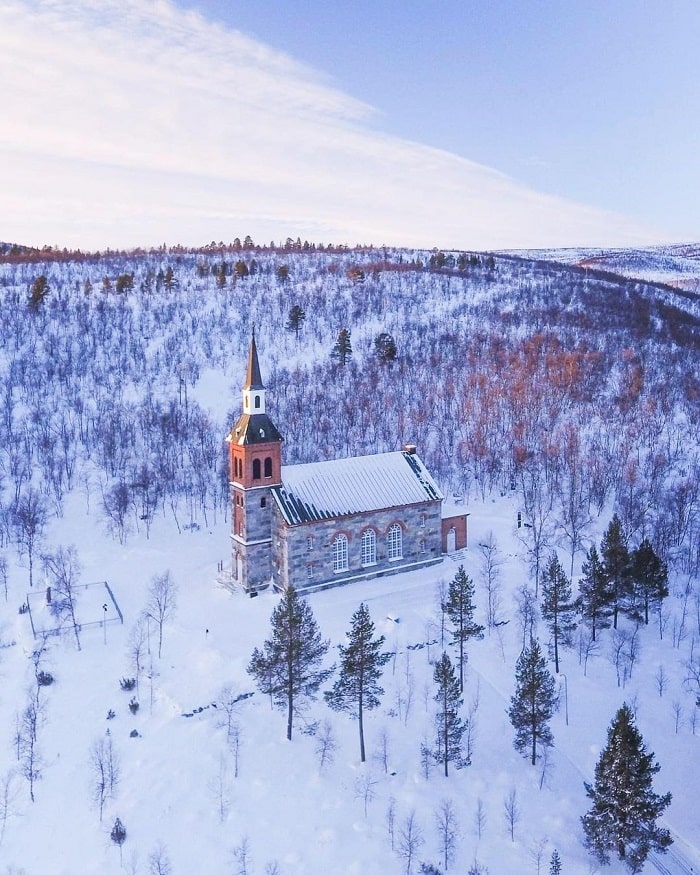 Nhà thờ Utsjoki là điểm tham quan ở thị trấn Utsjoki