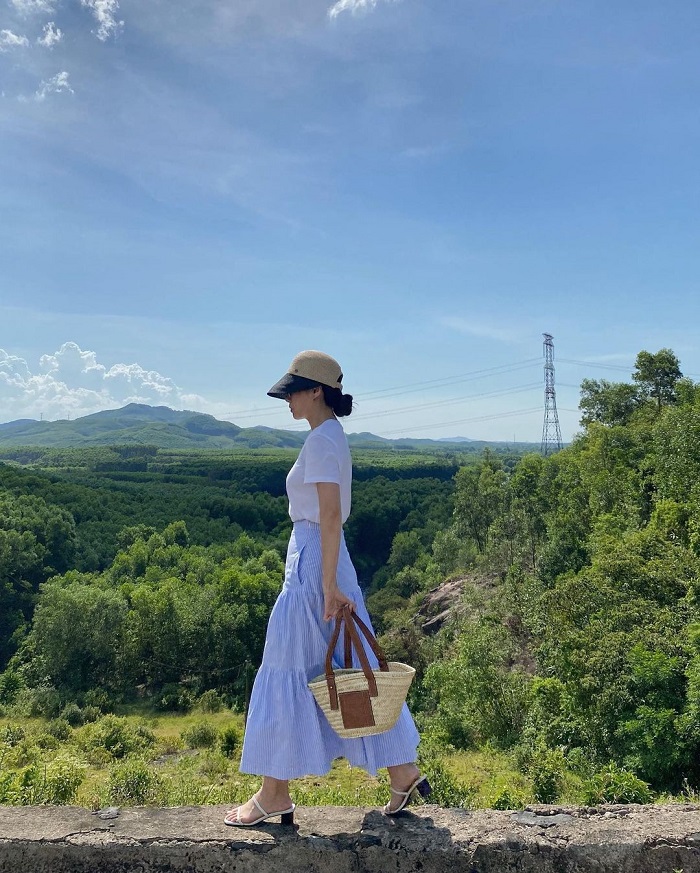 Lê Hà Trúc là nữ travel blogger Việt Nam nổi tiếng trên Instagram