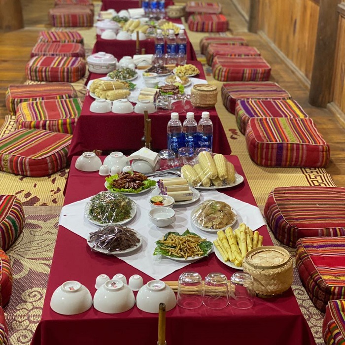 Nhà sàn Lò Bảo Châu là quán ăn ngon ở Điện Biên rất được yêu thích