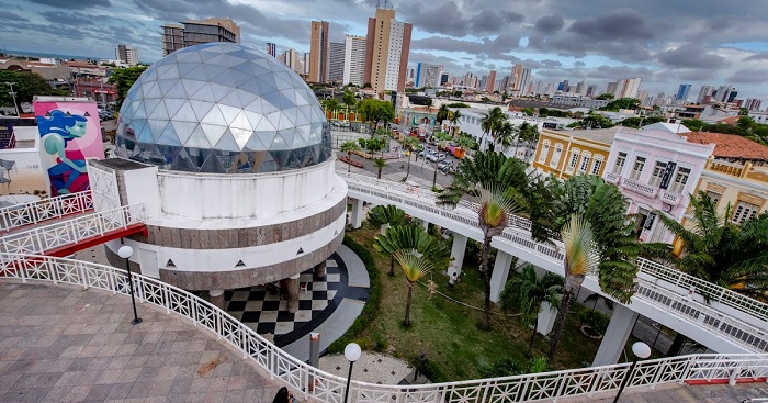 Trung tâm Văn hóa và Nghệ thuật Dragão do Mar là điểm tham quan ở thành phố Fortaleza