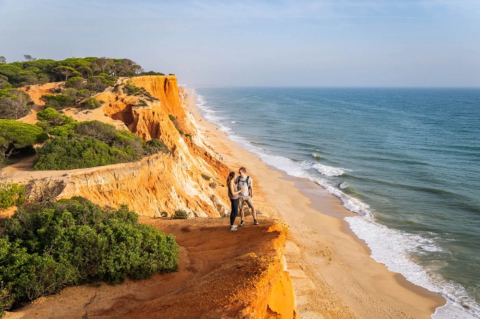 Bãi biển Falesia - những bãi biển đẹp nhất ở Bồ Đào Nha