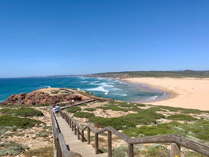 Bãi biển Bordeira - những bãi biển đẹp nhất ở Bồ Đào Nha