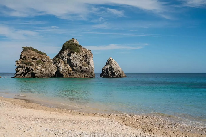 những bãi biển đẹp nhất ở Bồ Đào Nha - Vẻ đẹp tự nhiên của bãi biển Ribeira do Cavalo