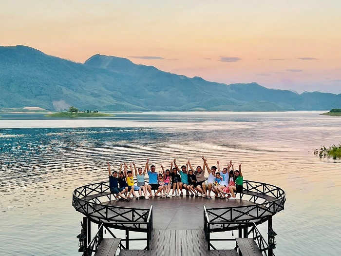 Thác Bà Paradise Islands thu hút nhiều khách du lịch