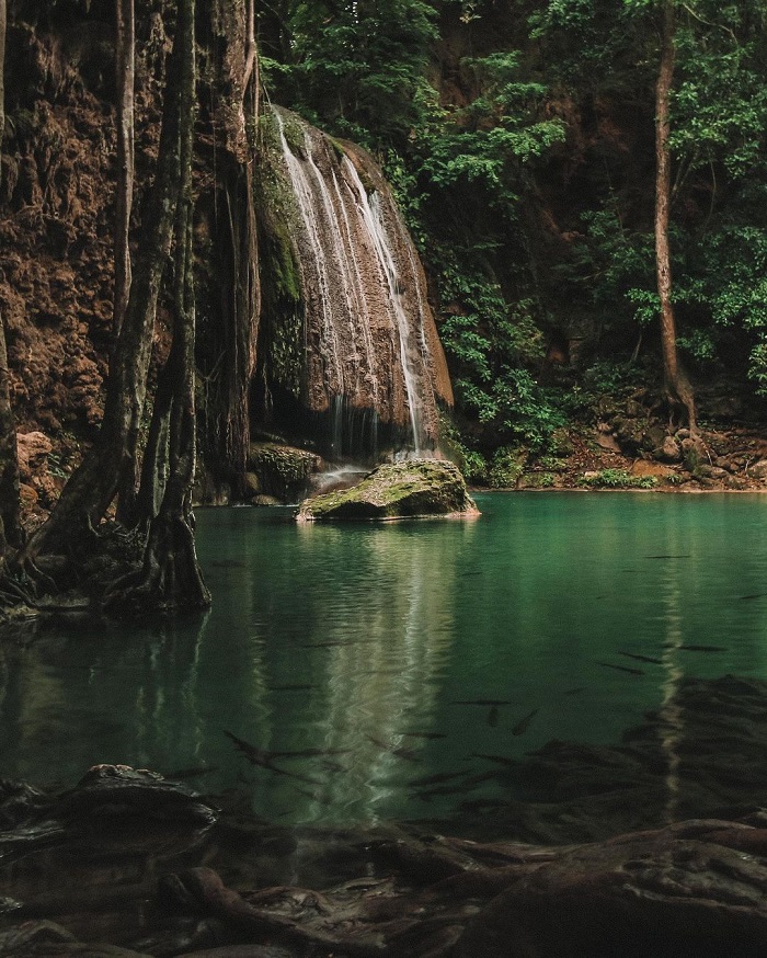Erawan là thác nước đẹp ở Đông Nam Á trong veo, quyến rũ