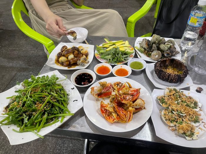 quán ốc ngon ở Quy Nhơn quán Hảo