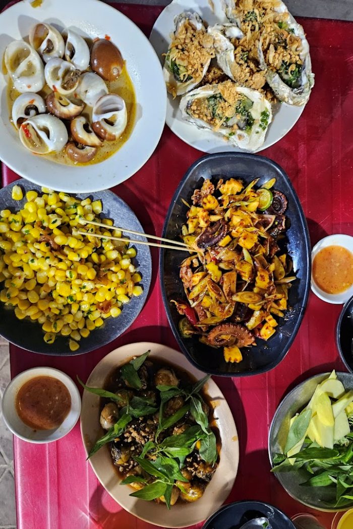 quán ốc ngon ở Quy Nhơn quán Thuý Kiều