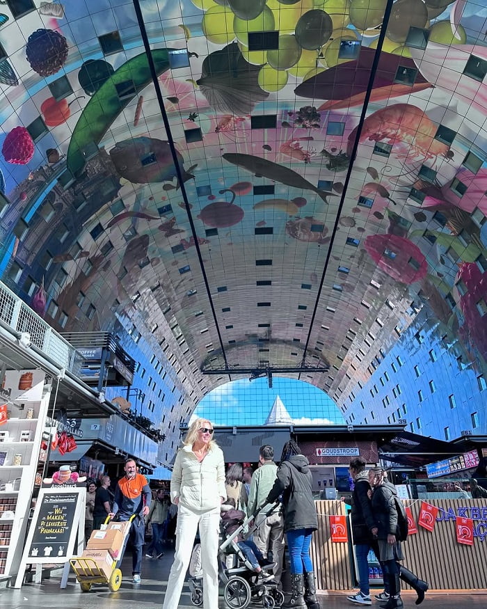Check in chợ Markthal Amsterdam