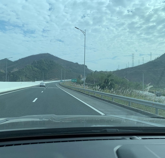 đi từ Hà Nội ra Quảng Ninh - Xe ô tô tự lái