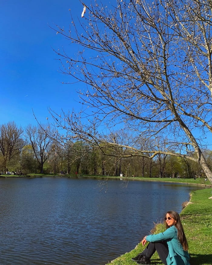 Đi dạo dọc sông Würm là điều cần làm ở lâu đài Blutenburg