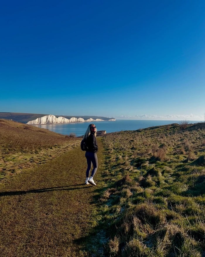 Đi bộ ở vách đá trắng Seven Sisters Anh