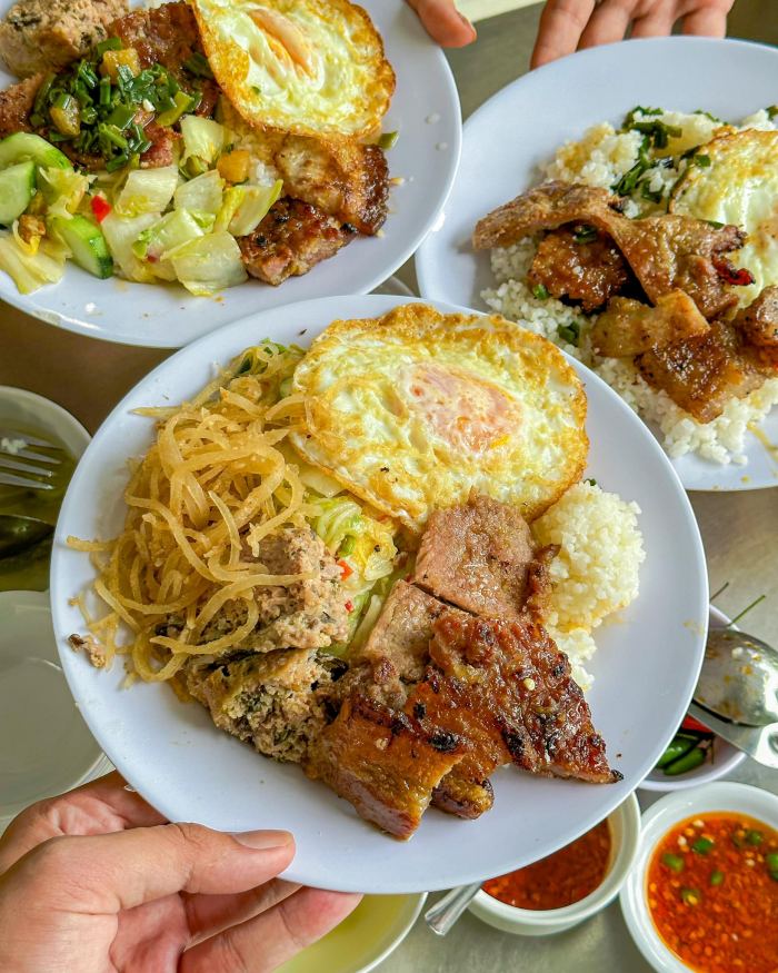 Cơm tấm góc cua Trịnh Phong - Ngô Đức Kế quán cơm tấm ngon ở Nha Trang