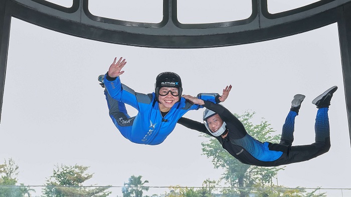 Bay lượn ở iFly là hoạt động độc đáo tại đảo Sentosa