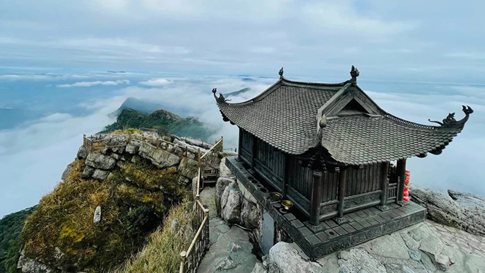 Viếng quần thể chùa Yên Tử Quảng Ninh - Chùa Đồng là công trình kiến trúc Phật giáo độc đáo