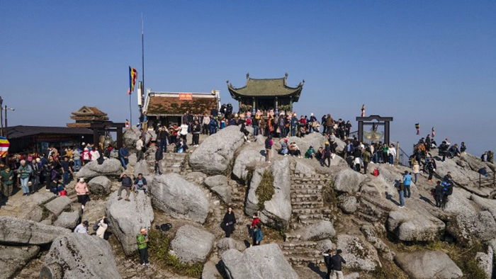 viếng quần thể chùa Yên Tử Quảng Ninh - Chùa Đồng thuộc Quần thể di tích Yên Tử