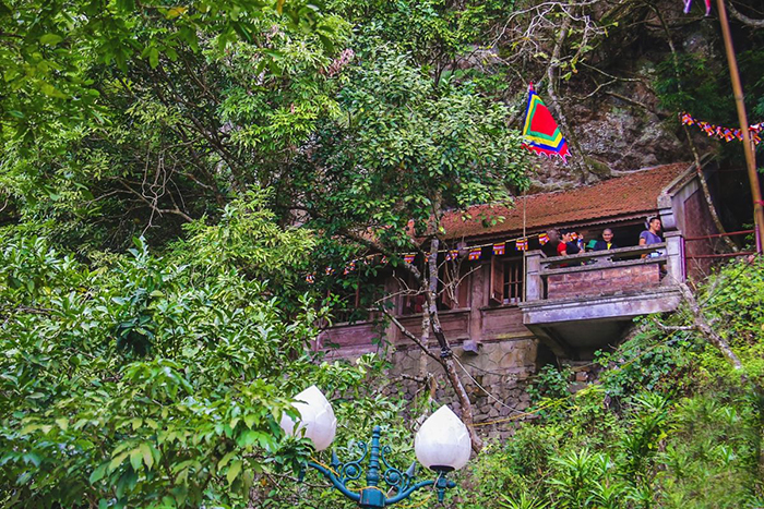 Viếng quần thể chùa Yên Tử Quảng Ninh - Chùa Một Mái ẩn mình