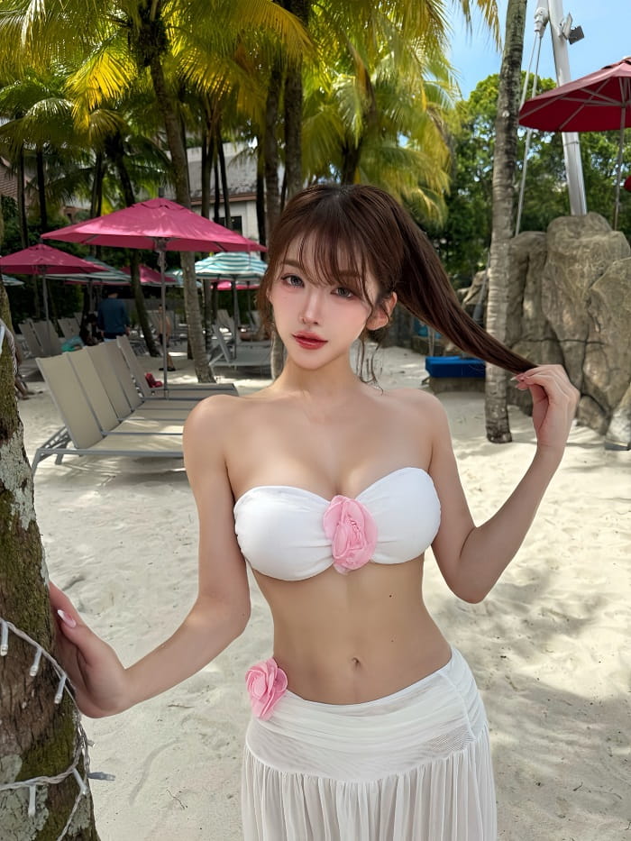 Ngắm các bãi biển đẹp là hoạt động độc đáo tại đảo Sentosa