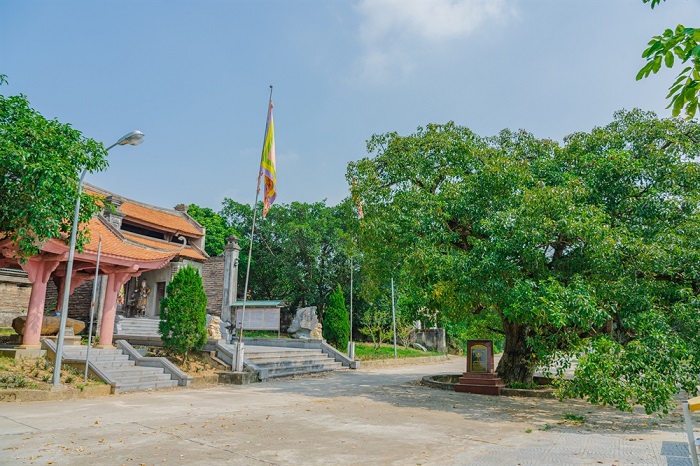 địa điểm cầu tài lộc ở Vĩnh Phúc - Đền Trần Nguyên Hãn