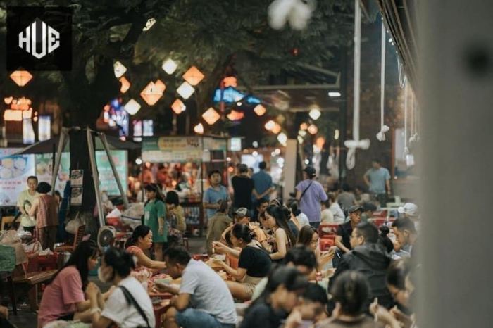 các khu chợ đêm ở Huế đông Ba 