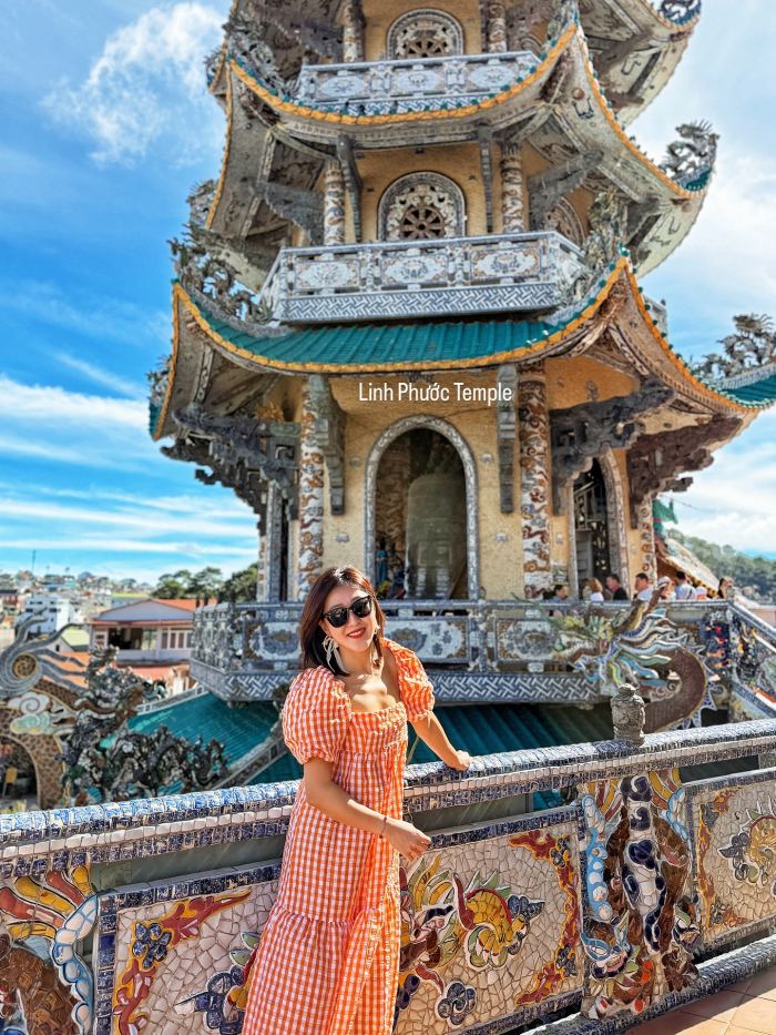 Đường đi đồi chè Cầu Đất đến chùa ve chai 