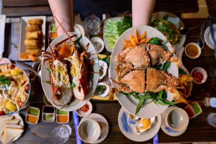 quán hải sản ngon ở Mũi Né nhà hàng Hương Phát Mũi Né