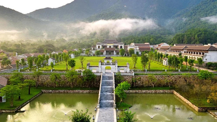 Viếng quần thể chùa Yên Tử Quảng Ninh - Làng Nương là một điểm đến độc đáo